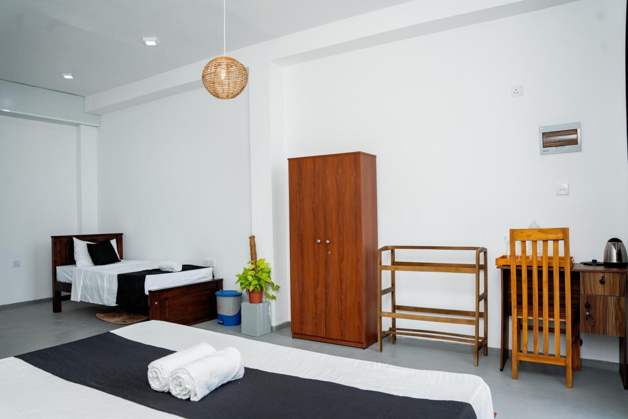Regal Heights Hotel Weligama Exterior foto