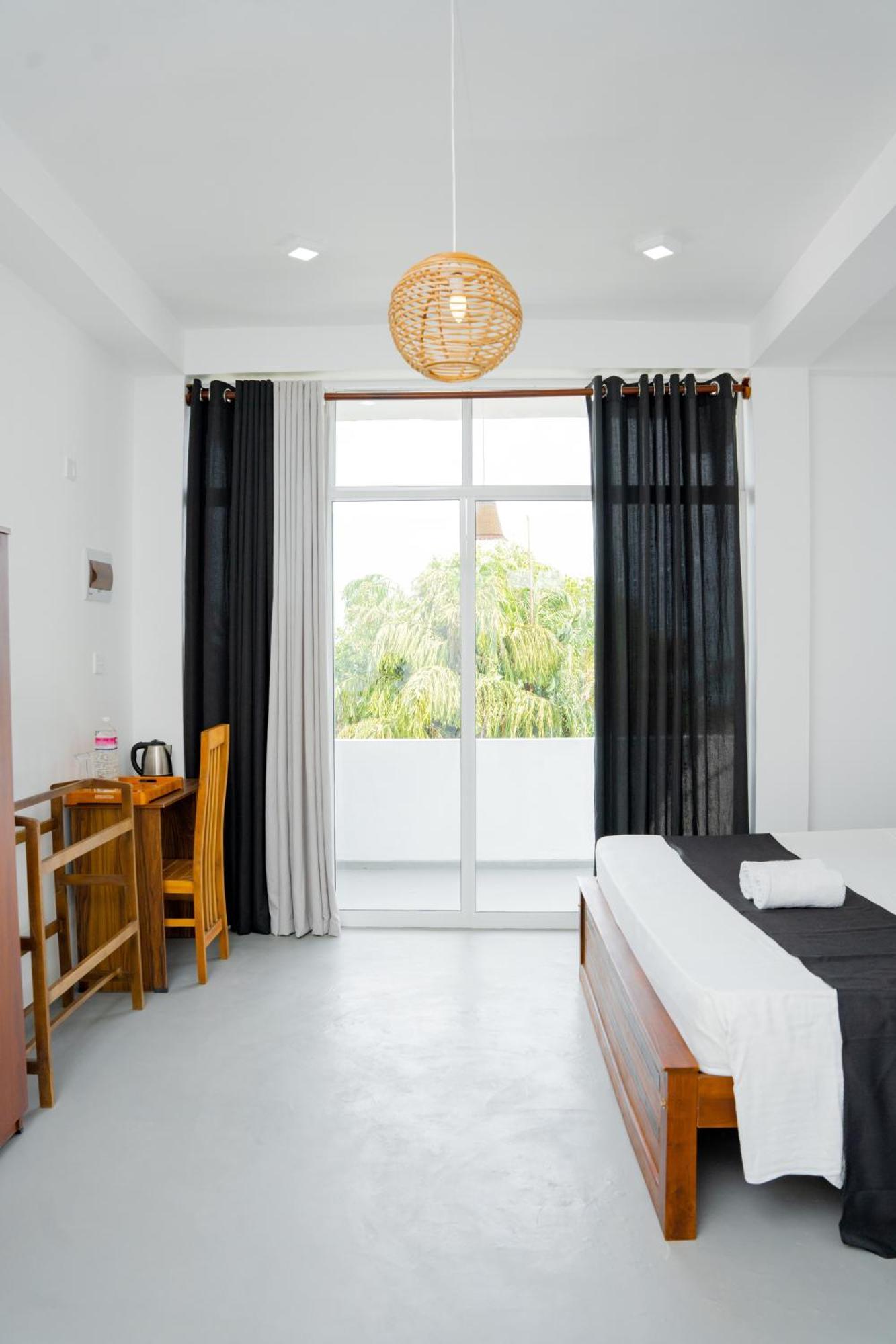 Regal Heights Hotel Weligama Exterior foto